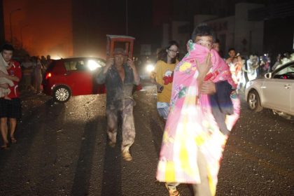 Live-Ticker schwere Explosionen in chinesischer Hafenstadt Tianjin: Zahl der Toten steigt auf 44 (Video)