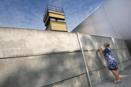 Neues Stück der Berliner Mauer entdeckt – nahe dem Bundesnachrichtendienst