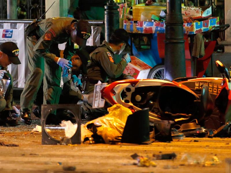 Bombenanschlag in Bangkok: Polizei fahndet nach Verdächtigem