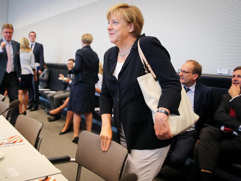 Dutzende Unionsabgeordnete folgen Merkel nicht
