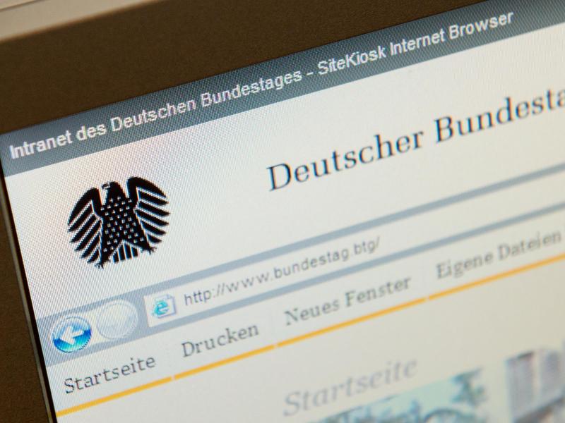 Bundestag schaltet Computersystem ab