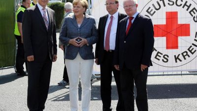 Willkommen in Heidenau: Buhrufe und Pfiffe für die Bundeskanzlerin