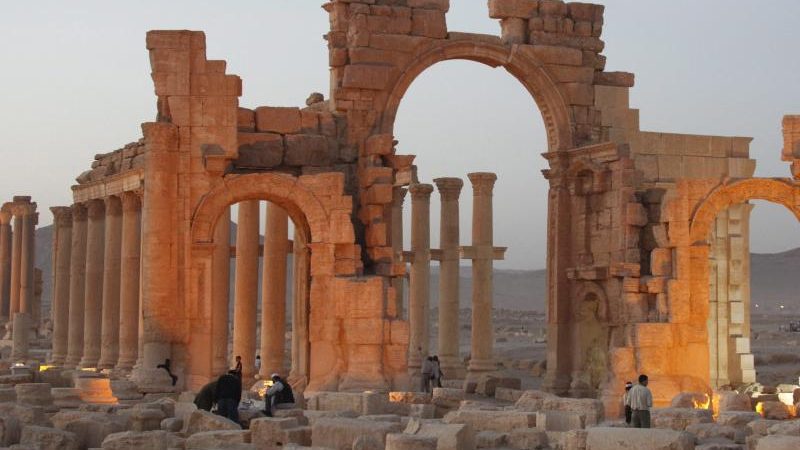Weltkulturerbe inmitten der syrischen Wüste – Von Dschihadisten fast gänzlich zerstört