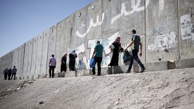 Israel baut Mauer gegen Flüchtlinge: „Werden nicht zulassen, dass wir überrannt werden“