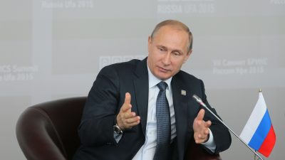 Kreml: Putin bittet Parlamentskammer um Zustimmung für Militäreinsatz im Ausland