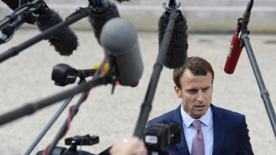 Abgeordnete stirbt nach Schwächeanfall bei Wahlkampfveranstaltung für Macron