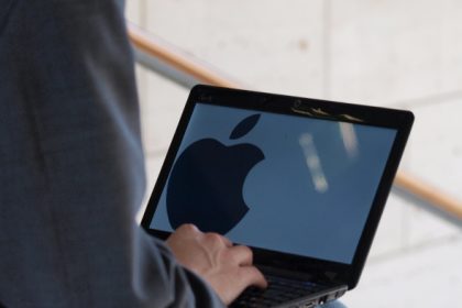 Entwicklungsminister Müller greift Apple an