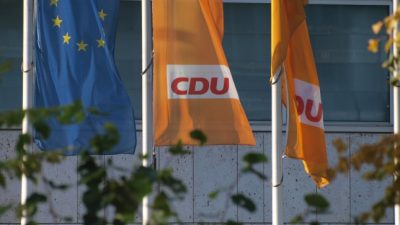 Auch CDU-Politiker für Einschränkung des Asylrechts