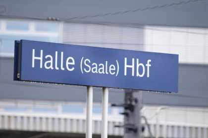 Hauptbahnhof Halle: Junger Mann forderte Alkohol von Mädchen (17, 13) – Schläge und Gewürge nach Ablehnung