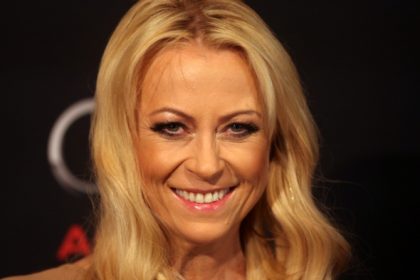 Jenny Elvers nach Auszeit in Marbella wieder in Deutschland