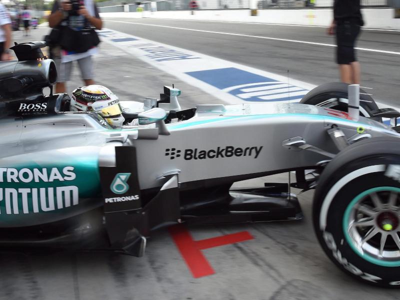 Hamilton Schnellster: Mercedes dämpft Vettels Hoffnungen