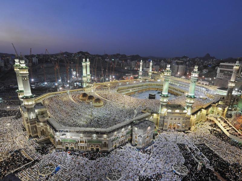 Kran stürzte auf Heilige Moschee in Mekka: Mindestens 107 Tote