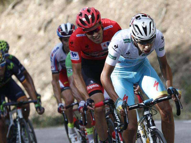 Radprofi Aru fährt an Vuelta-Spitze – Dumoulin bricht ein