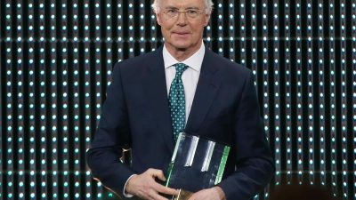 Beckenbauer sieht Bundesliga nicht im Nachteil zu England