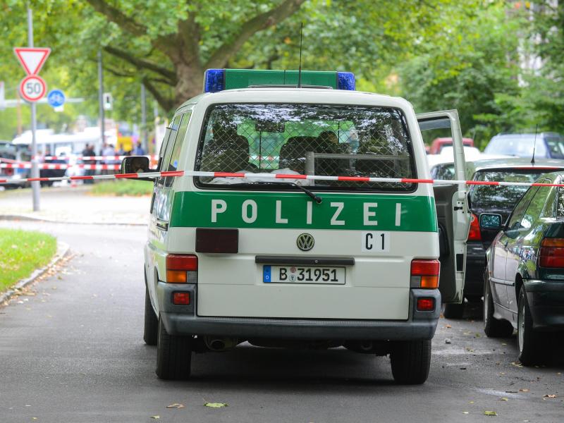 Polizei erschießt Mann nach Messerattacke in Berlin