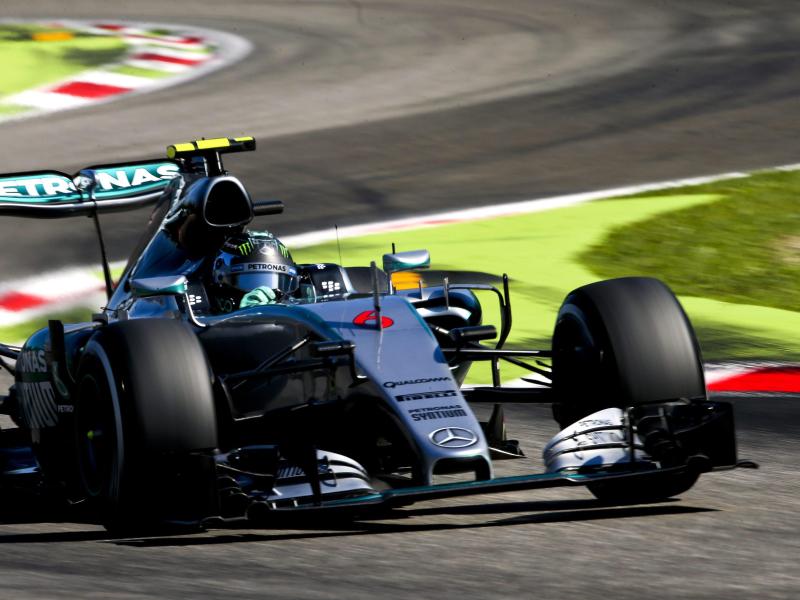 Rosberg Schnellster im ersten Training – Hamilton Zweiter