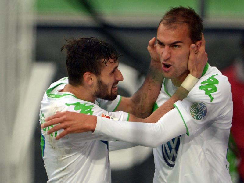 Dost rettet Wolfsburg wichtigen Sieg gegen Hertha