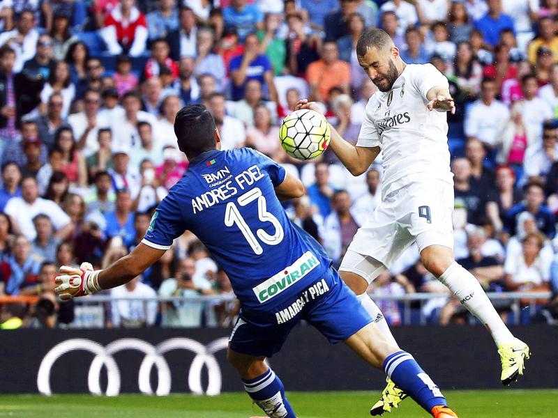 Real Madrid müht sich zu 1:0 gegen Granada