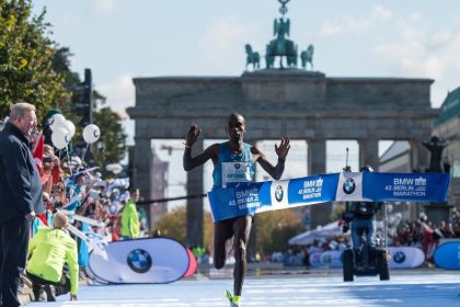 Kenianer Kipchoge gewinnt Berlin-Marathon