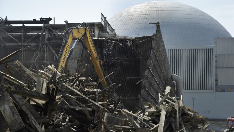 Atomkraftwerk bei Koblenz: 13 Monate gelaufen, 20 Jahre Abriss nötig
