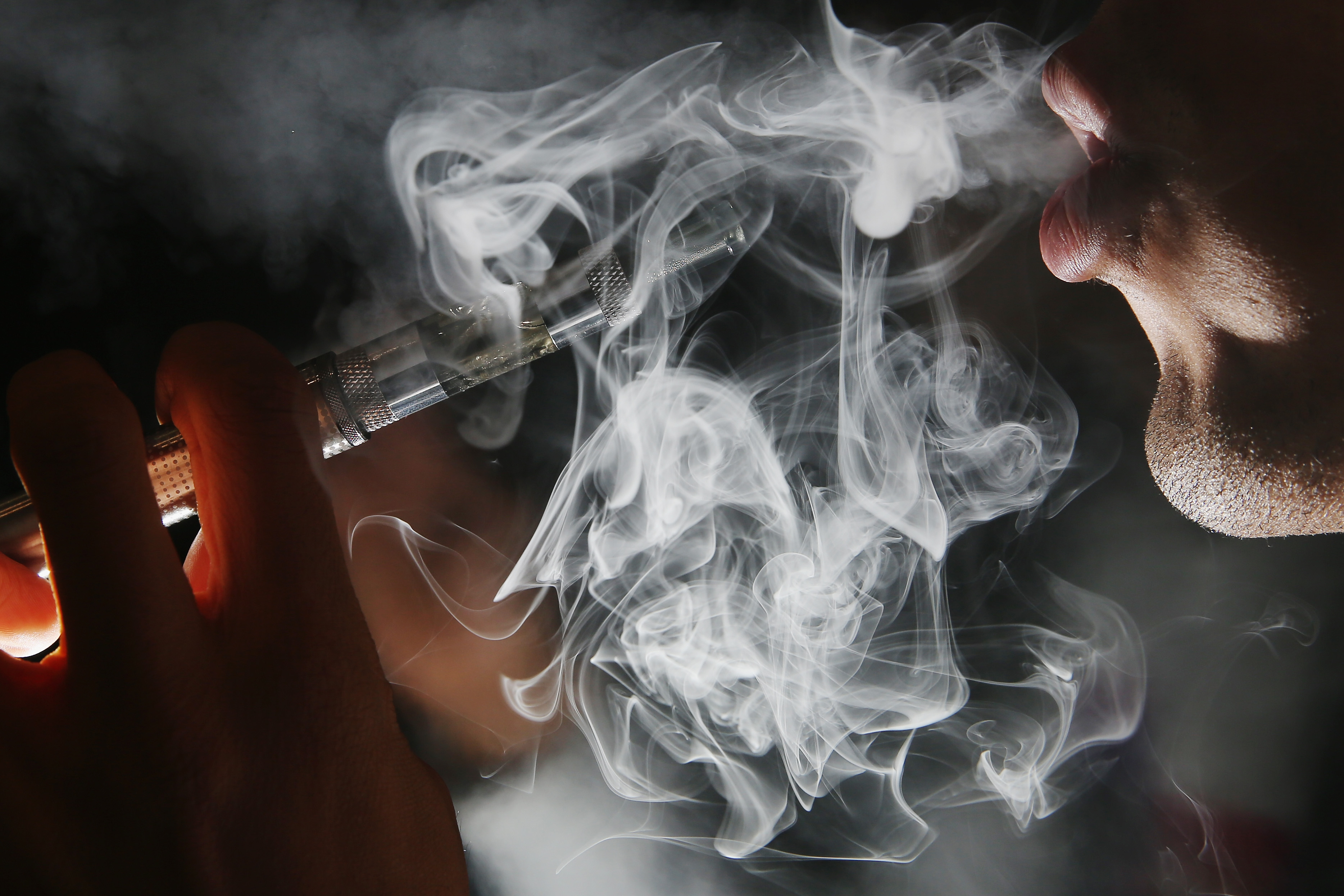 E-Zigarette explodiert: 21-Jähriger im Koma