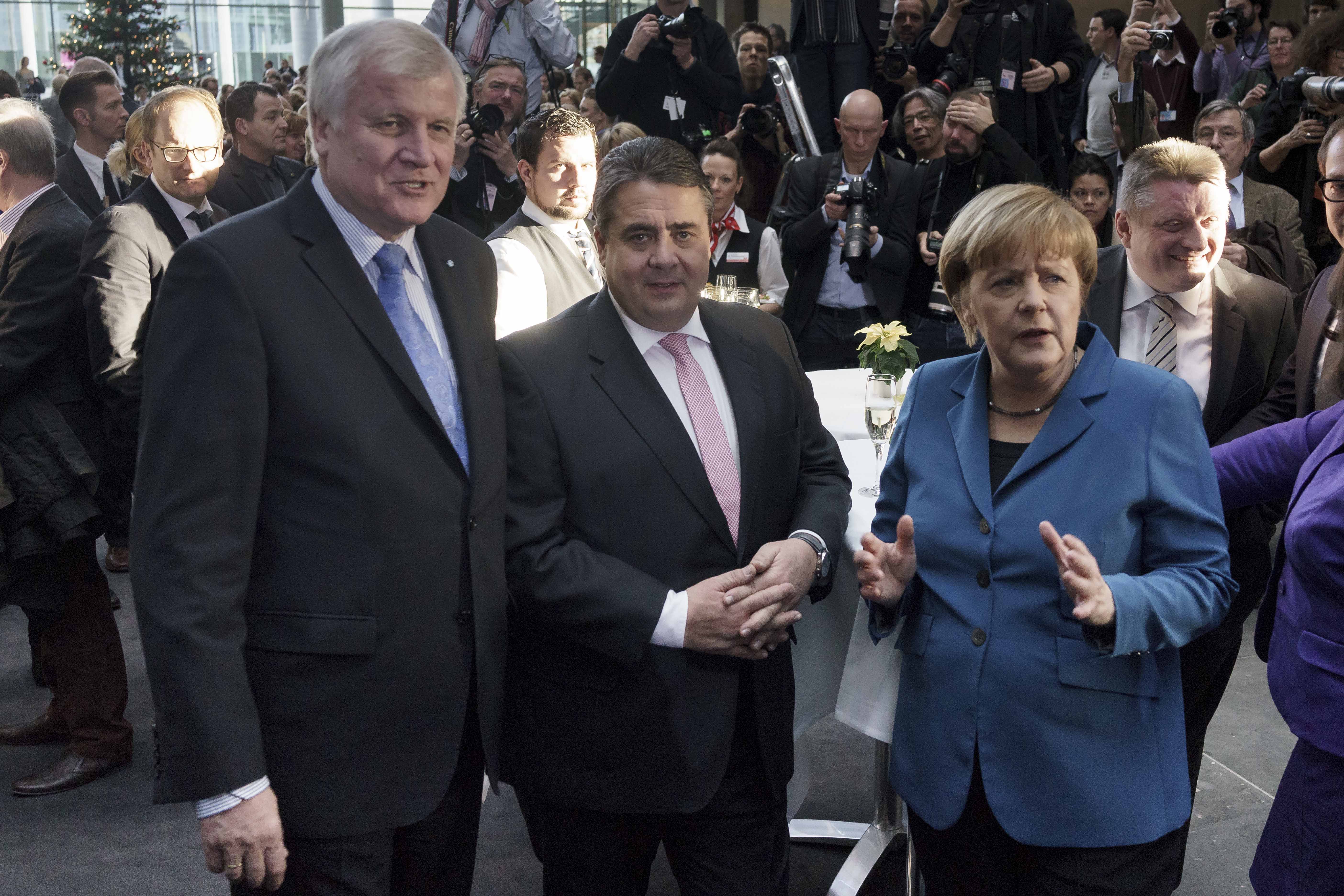 Gemeinsames Treffen von Kanzlerin Merkel, Sigmar Gabriel und Horst Seehofer am Sonntag