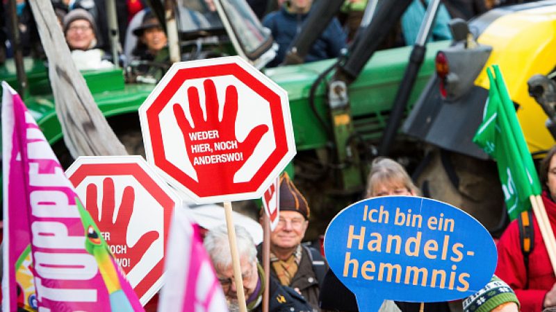 Rund 6.000 Niederländer demonstrieren: Unterstützung für Wallonie im Ceta-Streit
