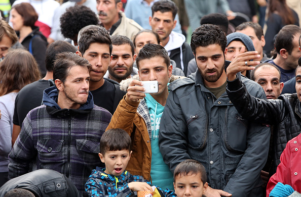 Nein zur Politik – Hamburger Bürger gegen Massen-Ansiedlungen von Flüchtlingen