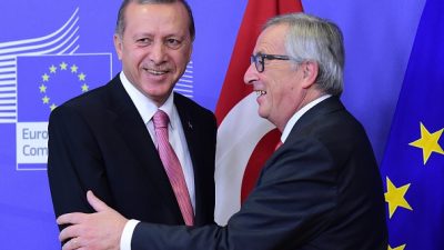 Flüchtlingsfrage – Türkei erpresst EU: Erdogan will freie Hand bei Bekämpfung der Kurden