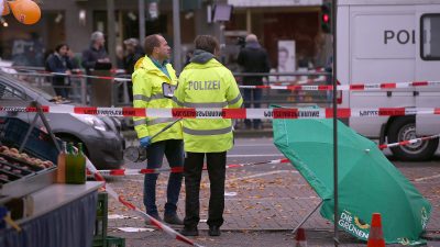 Messerangriff gegen OB-Kandidatin: Täter nennt Flüchtlingspolitik als Motiv