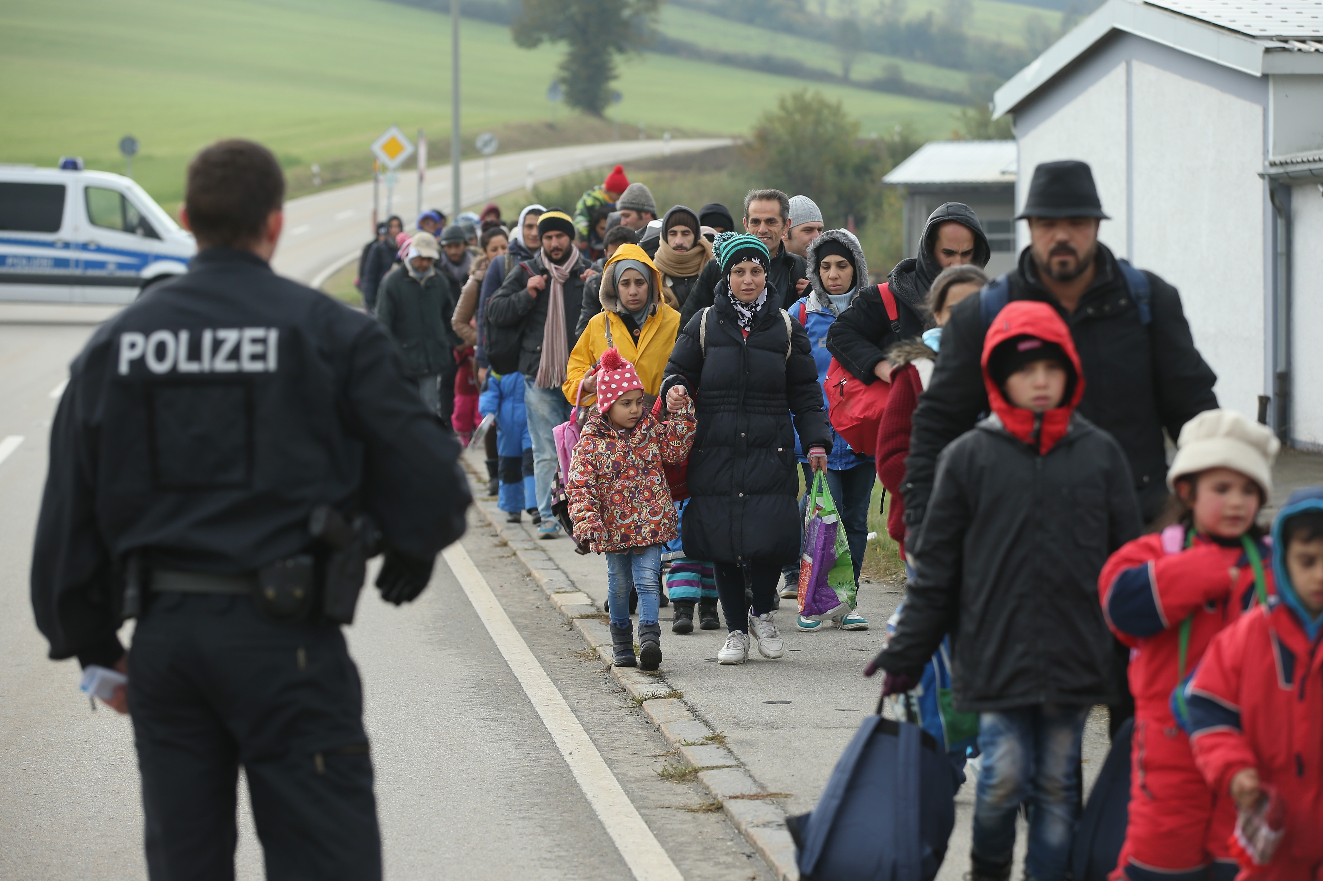 Migration: Unions-Politiker gegen „Grenzbefestigungen“