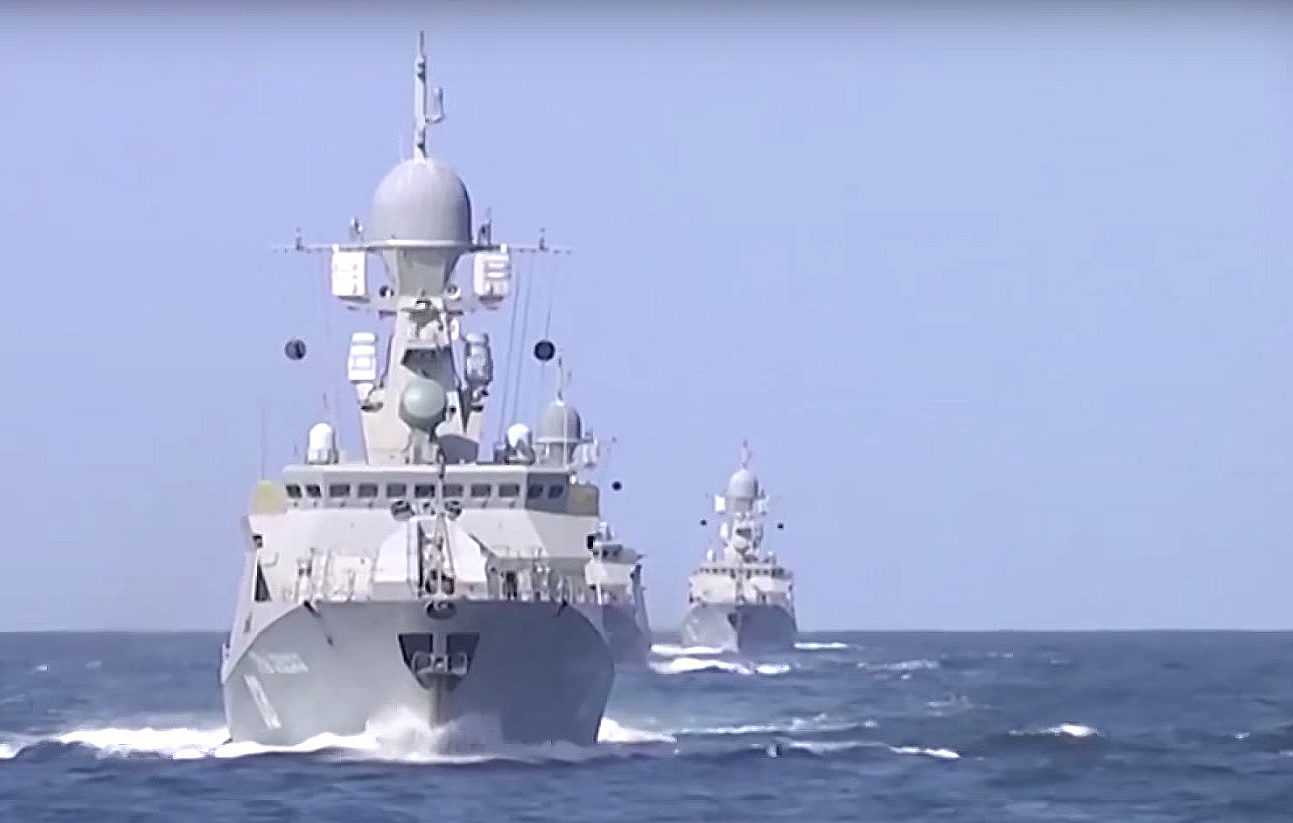 Putins Kriegs-Schiffe im Ärmelkanal – Theresa May spricht von „russischer Aggression“