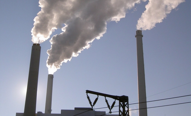 Emissionszertifikate: Hendricks verspricht Industrie angemessene Ausstattung