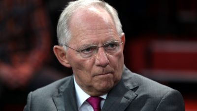 Schäuble stellt sich auf Neuverschuldung für 2016 ein