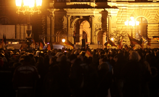Krawalle nach Pegida-Kundgebung in Dresden