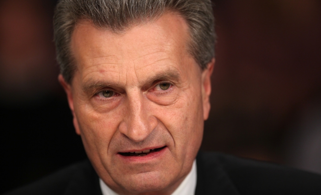Oettinger: Handlungsfähig in Berlin wichtiger als Parteien-Streit