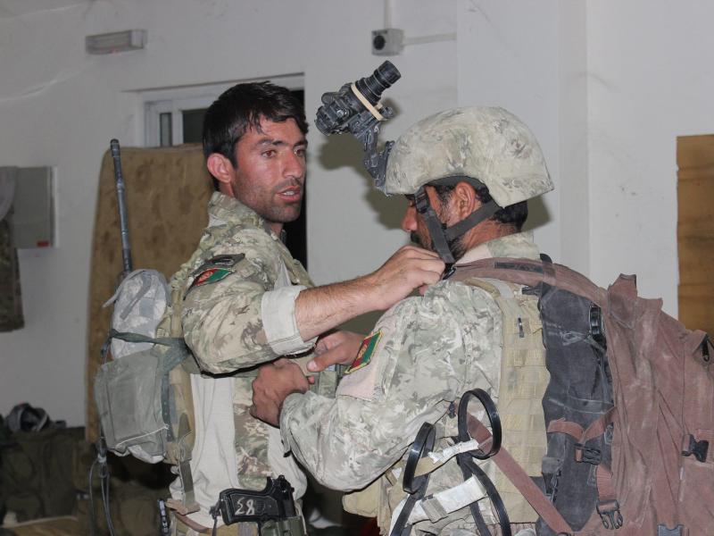 Afghanische Sicherheitskräfte dringen in Kundus ein