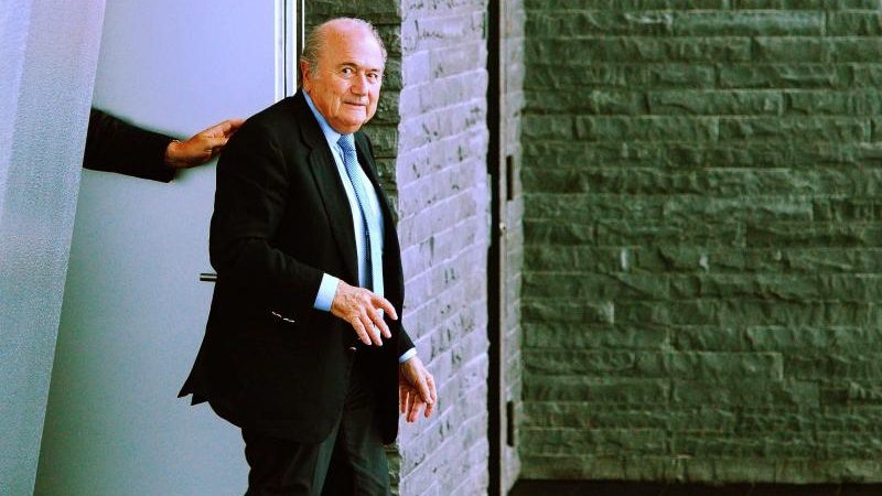FIFA: Blatter und Platini für 90 Tage suspendiert