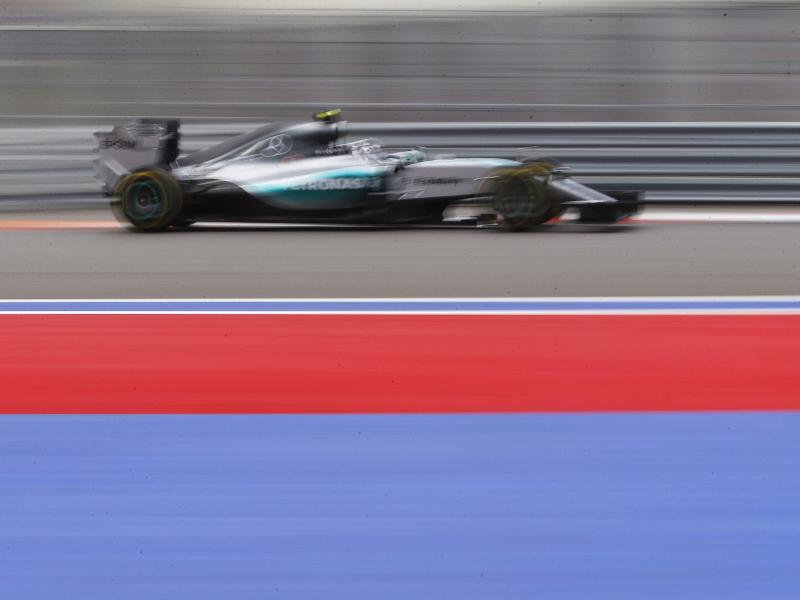 Rosberg startet in Sotschi von Pole Position