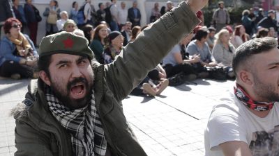 Demonstration in Istanbul nach schwerem Anschlag