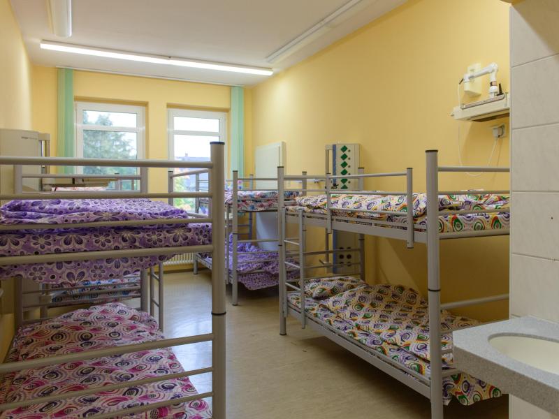 Betten für Flüchtlingsunterkünfte dringend gesucht