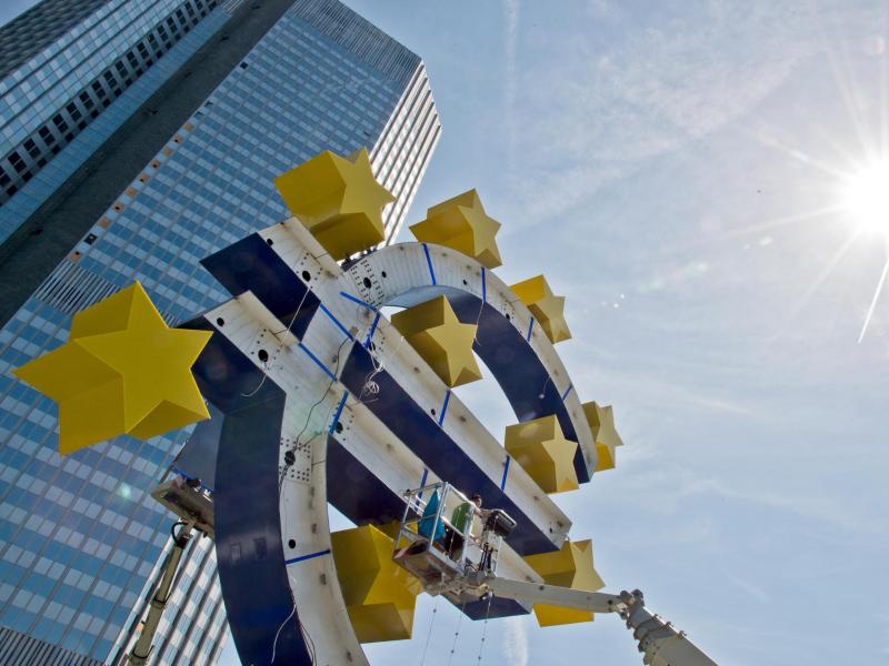 Sinkende Preise trotz Geldschwemme: Legt die EZB nach?