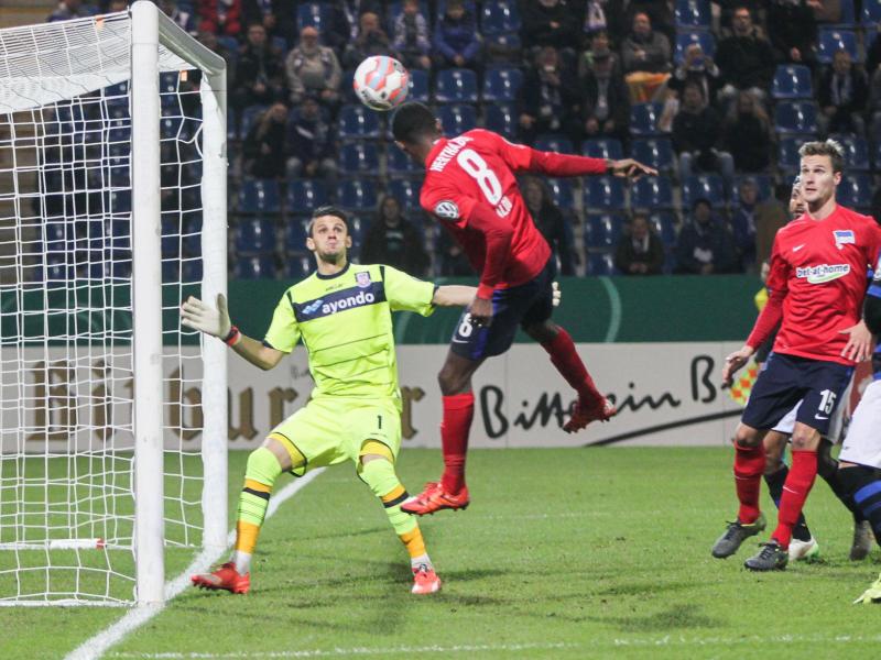 Matchwinner Kalou: Hertha BSC mit viel Mühe im Achtelfinale