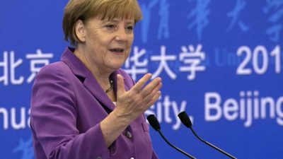 Merkel in China: Beratungen über Krisenlösung und Wirtschaft