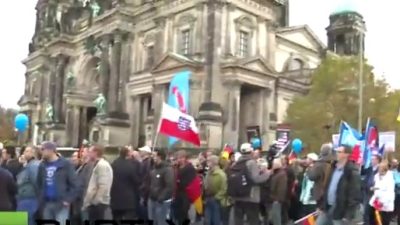 Live-Stream: AfD protestiert gegen Asylpolitik in Berlin – mehrere Gegenkundgebungen