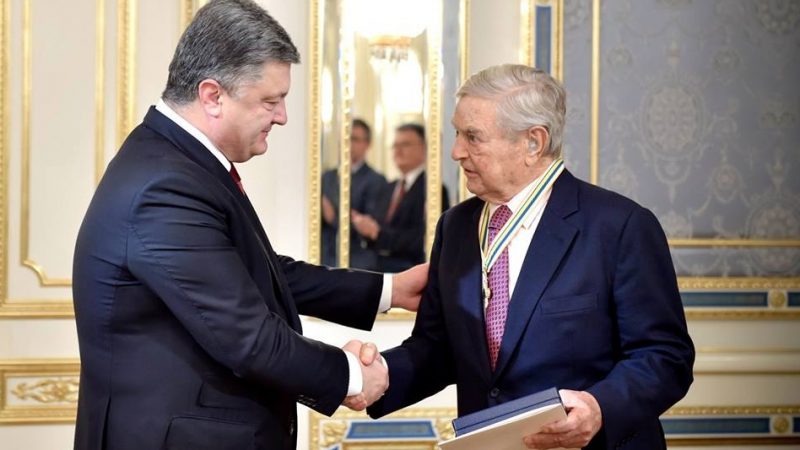Ukraine: Poroschenko ehrt George Soros mit „Orden der Freiheit“