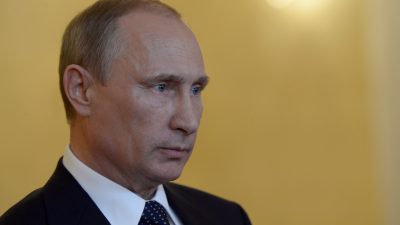 Wem nützt es? Putin fragt nach den Hintermännern der Attentate von Paris