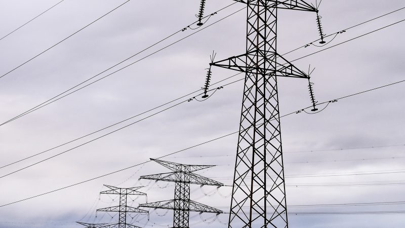 Provokation? Ukraine sprengt Stromtrassen – Totaler Stromausfall auf der Krim