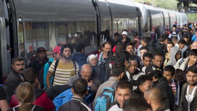 CDU-Politiker von Stetten warnt vor „Jahrhundertfehler“ in Flüchtlingspolitik