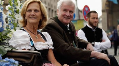 Morgen beginnt das Münchner Oktoberfest – Die erste Maß Bier geht an Horst Seehofer